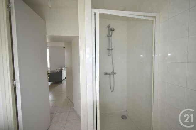 maison à louer - 3 pièces - 44.0 m2 - QUELAINES ST GAULT - 53 - PAYS-DE-LOIRE - Century 21 Dréano Immobilier