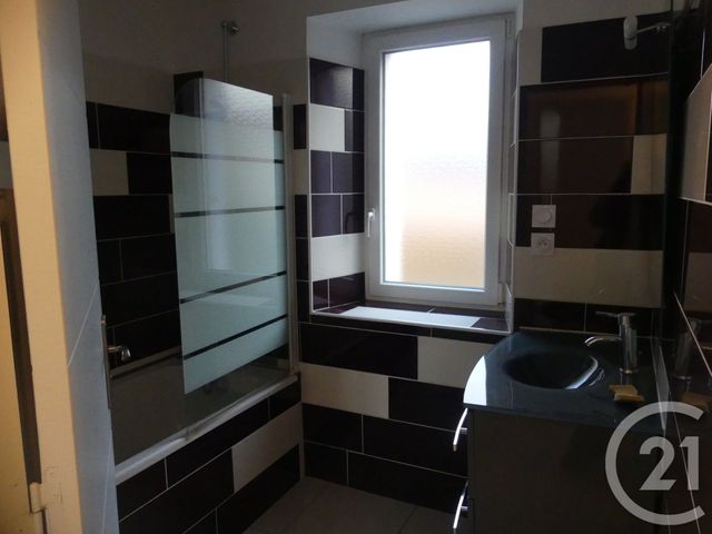 maison à louer - 3 pièces - 61.4 m2 - ATHEE - 53 - PAYS-DE-LOIRE - Century 21 Dréano Immobilier