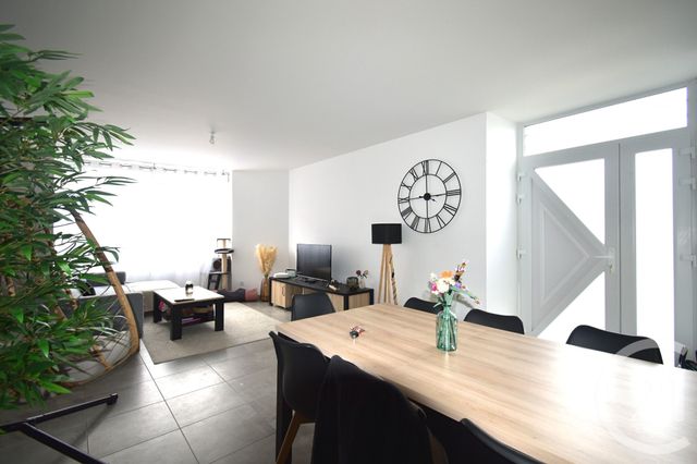 maison à louer - 4 pièces - 87.31 m2 - COSSE LE VIVIEN - 53 - PAYS-DE-LOIRE - Century 21 Dréano Immobilier