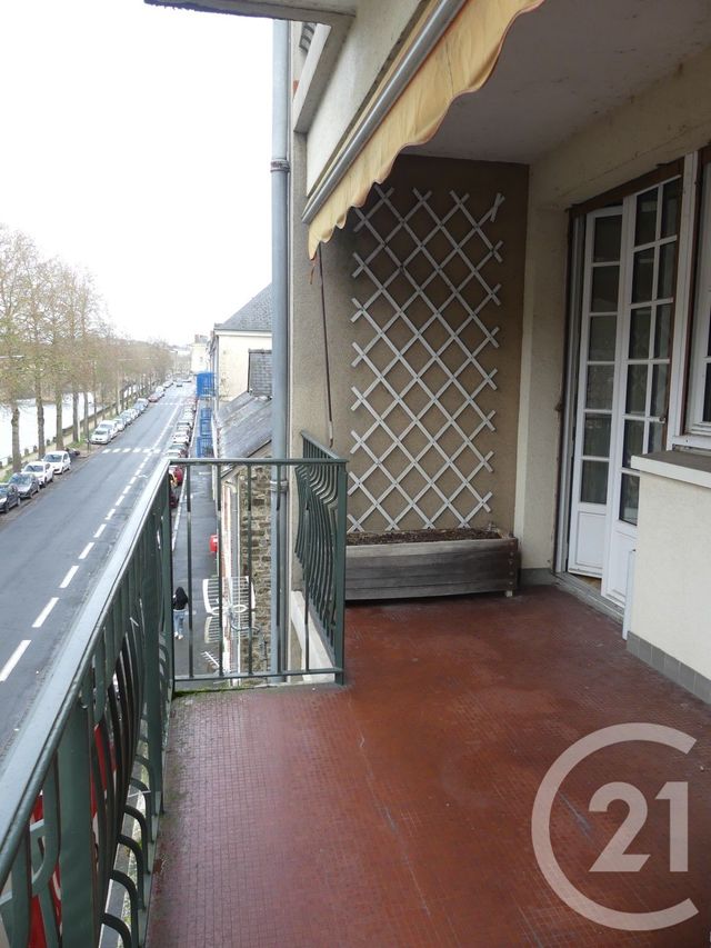 Appartement T4 à louer - 4 pièces - 104.61 m2 - LAVAL - 53 - PAYS-DE-LOIRE - Century 21 Dréano Immobilier