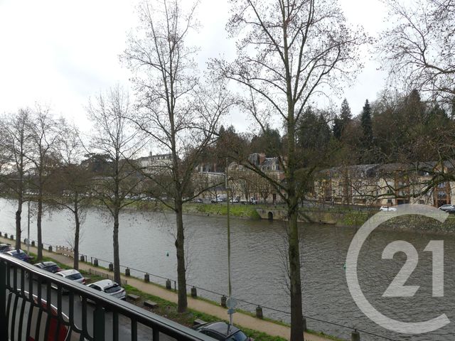 Appartement T4 à louer - 4 pièces - 104.61 m2 - LAVAL - 53 - PAYS-DE-LOIRE - Century 21 Dréano Immobilier