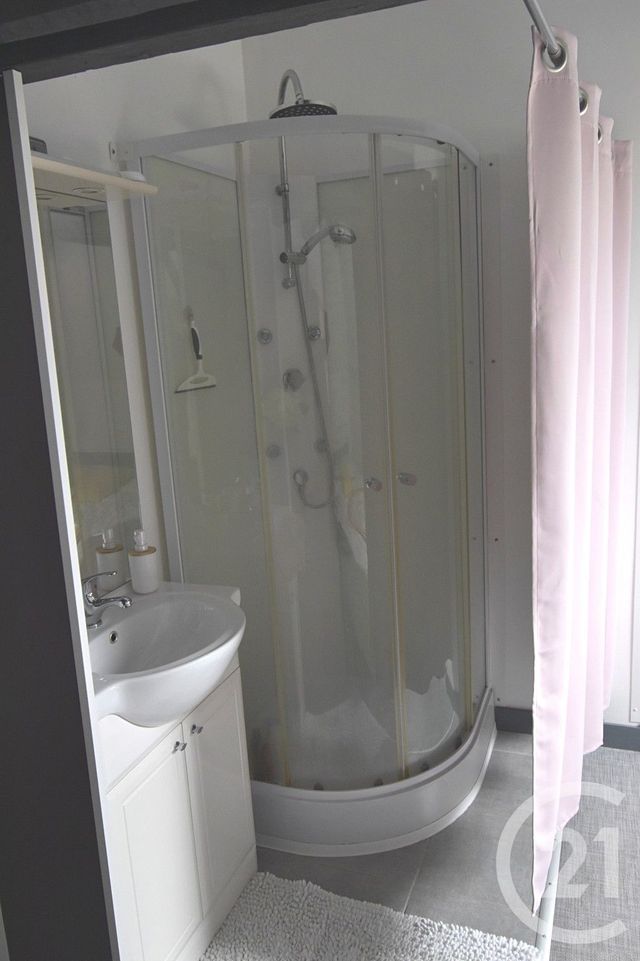 Appartement F2 à louer - 3 pièces - 33.25 m2 - LAVAL - 53 - PAYS-DE-LOIRE - Century 21 Dréano Immobilier