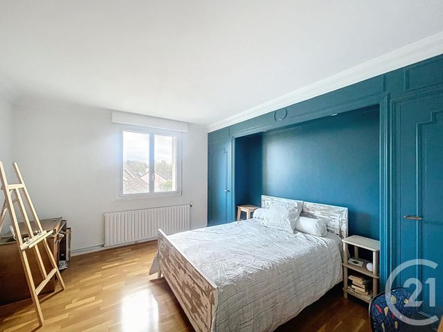 maison à vendre - 7 pièces - 151.0 m2 - LAVAL - 53 - PAYS-DE-LOIRE - Century 21 Dréano Immobilier