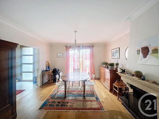 maison à vendre - 7 pièces - 151.0 m2 - LAVAL - 53 - PAYS-DE-LOIRE - Century 21 Dréano Immobilier