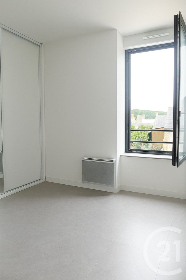 Appartement T2 à louer - 2 pièces - 40.0 m2 - LAVAL - 53 - PAYS-DE-LOIRE - Century 21 Dréano Immobilier