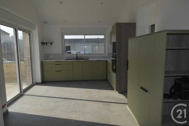 maison à louer - 6 pièces - 129.81 m2 - MAISONCELLES DU MAINE - 53 - PAYS-DE-LOIRE - Century 21 Dréano Immobilier