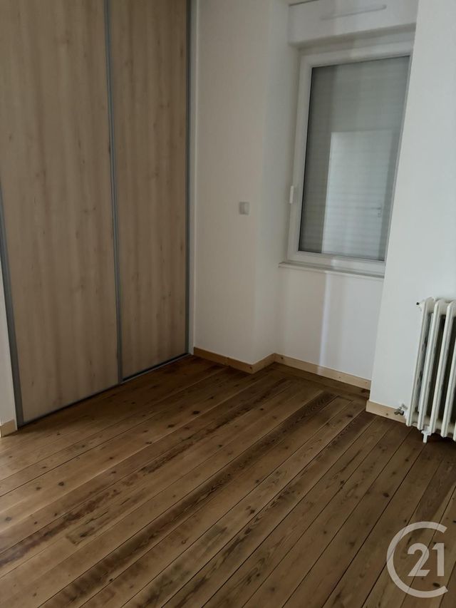 maison à louer - 6 pièces - 129.81 m2 - MAISONCELLES DU MAINE - 53 - PAYS-DE-LOIRE - Century 21 Dréano Immobilier