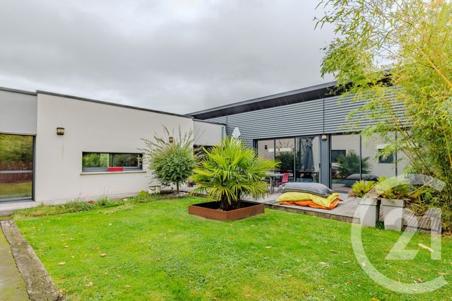 maison à vendre - 7 pièces - 331.88 m2 - BONCHAMP LES LAVAL - 53 - PAYS-DE-LOIRE - Century 21 Dréano Immobilier