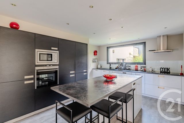 maison à vendre - 7 pièces - 331.88 m2 - BONCHAMP LES LAVAL - 53 - PAYS-DE-LOIRE - Century 21 Dréano Immobilier