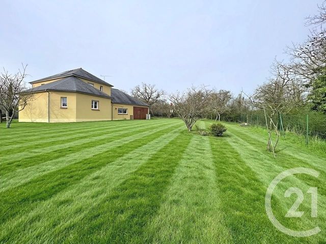 maison à vendre - 7 pièces - 180.71 m2 - MONTIGNE LE BRILLANT - 53 - PAYS-DE-LOIRE - Century 21 Dréano Immobilier