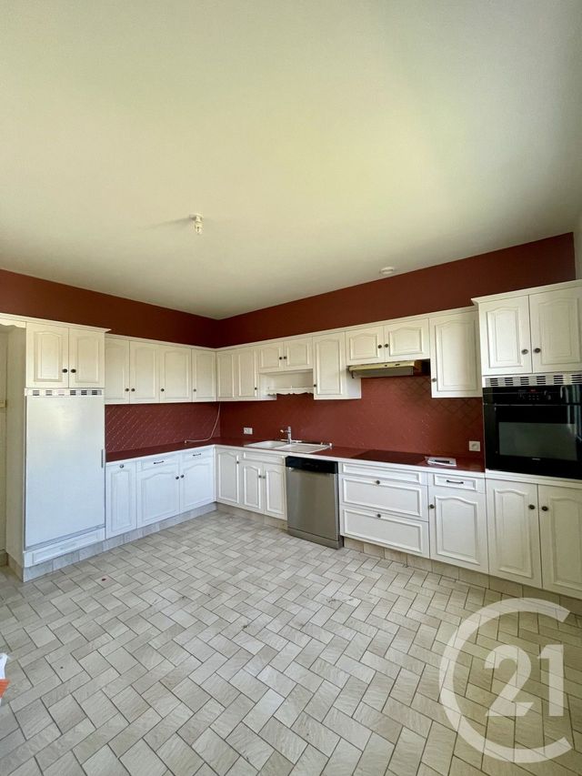 maison à louer - 4 pièces - 110.0 m2 - ST BERTHEVIN - 53 - PAYS-DE-LOIRE - Century 21 Dréano Immobilier