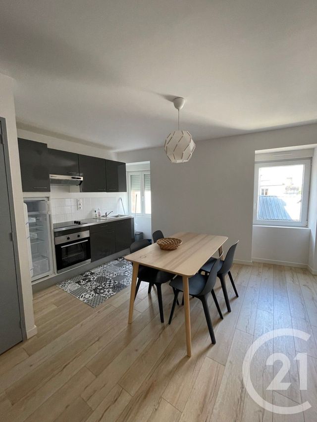 Appartement T2 à louer - 2 pièces - 48.0 m2 - ST BERTHEVIN - 53 - PAYS-DE-LOIRE - Century 21 Dréano Immobilier