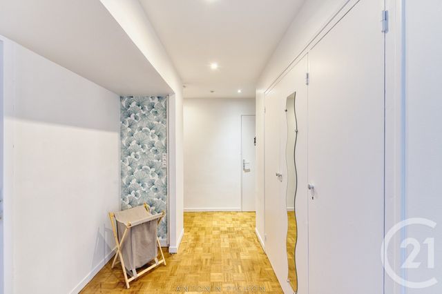 Appartement F5 à louer - 5 pièces - 103.0 m2 - LAVAL - 53 - PAYS-DE-LOIRE - Century 21 Dréano Immobilier