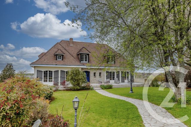 maison à vendre - 12 pièces - 238.0 m2 - ST BERTHEVIN - 53 - PAYS-DE-LOIRE - Century 21 Dréano Immobilier