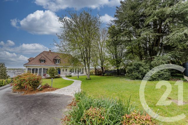 maison à vendre - 12 pièces - 238.0 m2 - ST BERTHEVIN - 53 - PAYS-DE-LOIRE - Century 21 Dréano Immobilier