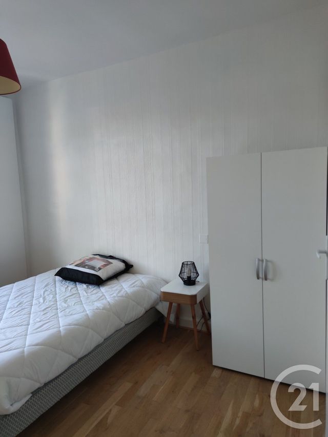 Appartement Chambre à louer - 5 pièces - 90.0 m2 - LAVAL - 53 - PAYS-DE-LOIRE - Century 21 Dréano Immobilier