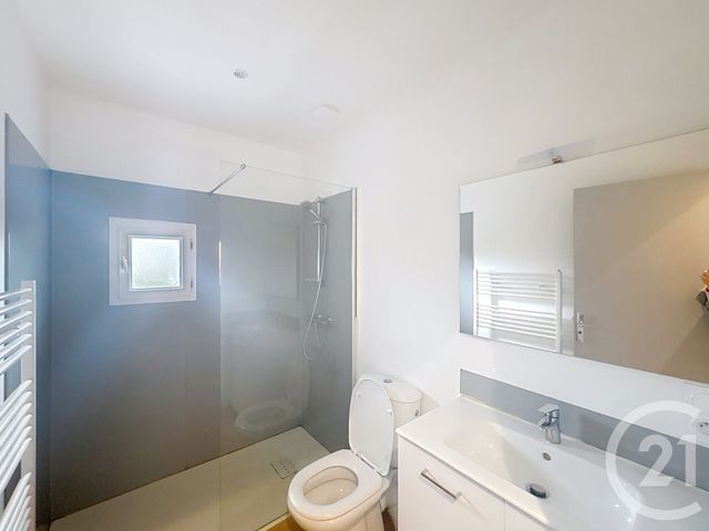 maison à louer - 6 pièces - 121.4 m2 - TORCE VIVIERS EN CHARNIE - 53 - PAYS-DE-LOIRE - Century 21 Dréano Immobilier