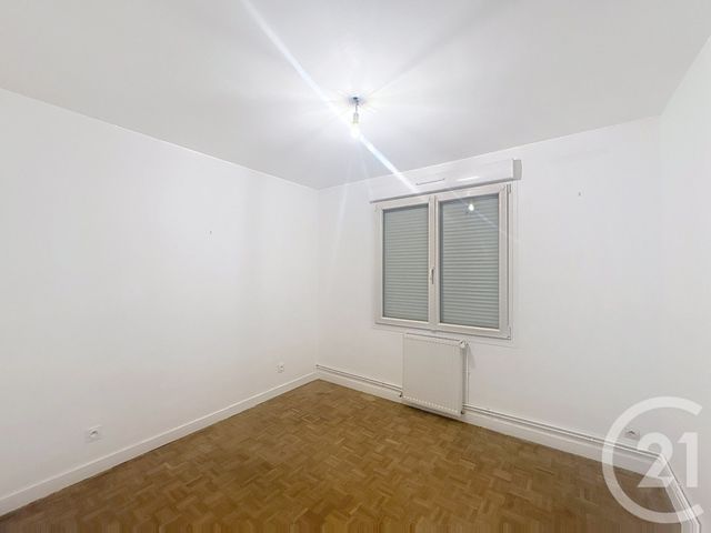 maison à louer - 6 pièces - 121.4 m2 - TORCE VIVIERS EN CHARNIE - 53 - PAYS-DE-LOIRE - Century 21 Dréano Immobilier