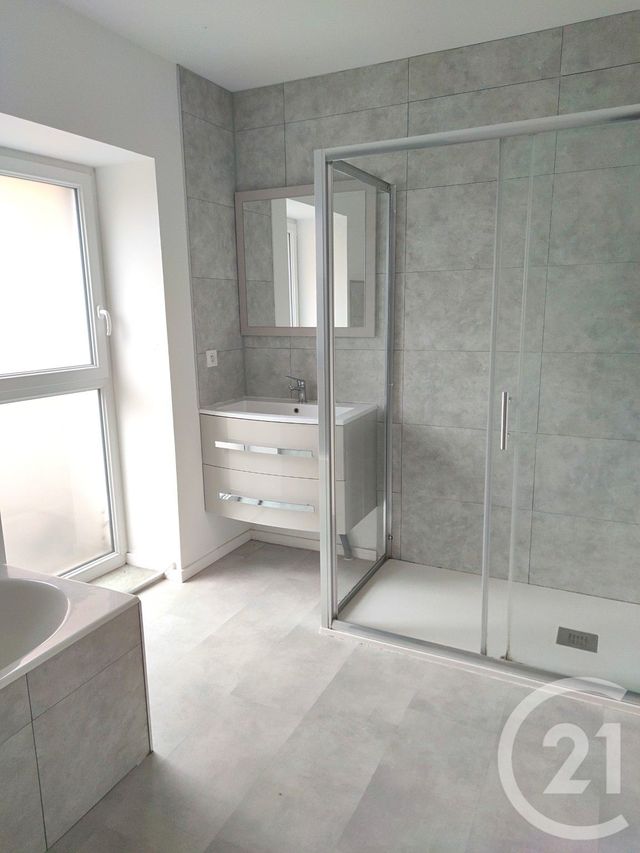 maison à louer - 4 pièces - 114.63 m2 - COSMES - 53 - PAYS-DE-LOIRE - Century 21 Dréano Immobilier