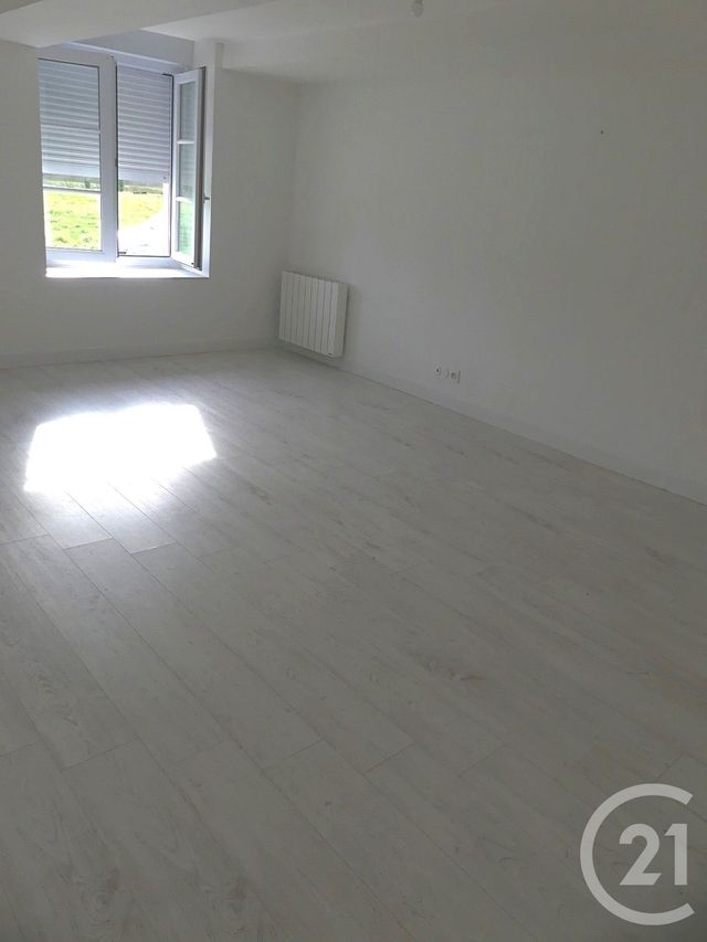 maison à louer - 4 pièces - 114.63 m2 - COSMES - 53 - PAYS-DE-LOIRE - Century 21 Dréano Immobilier