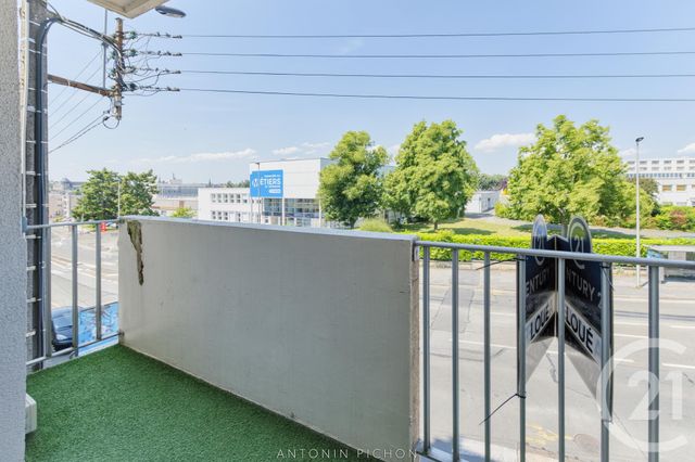 Appartement à louer - 5 pièces - 103.0 m2 - LAVAL - 53 - PAYS-DE-LOIRE - Century 21 Dréano Immobilier