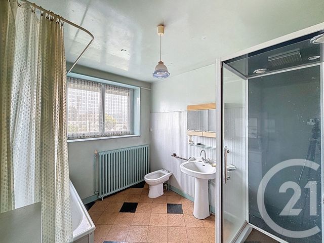 maison à vendre - 7 pièces - 140.0 m2 - NEUILLY LE VENDIN - 53 - PAYS-DE-LOIRE - Century 21 Dréano Immobilier