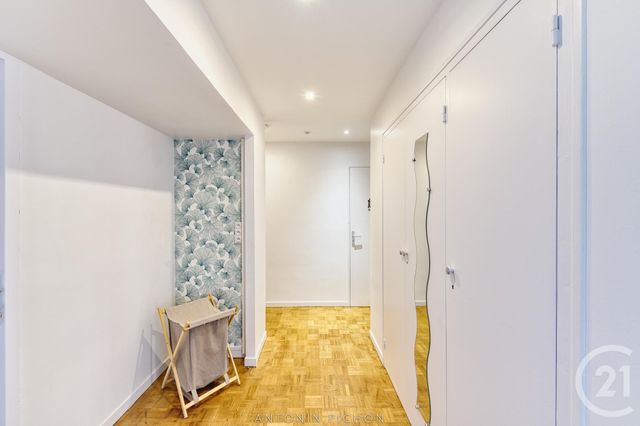 Appartement Chambre à louer - 5 pièces - 103.0 m2 - LAVAL - 53 - PAYS-DE-LOIRE - Century 21 Dréano Immobilier