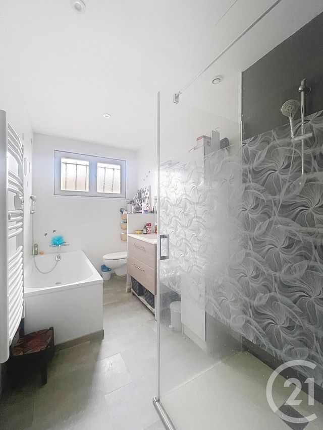 maison à vendre - 5 pièces - 96.69 m2 - LAVAL - 53 - PAYS-DE-LOIRE - Century 21 Dréano Immobilier