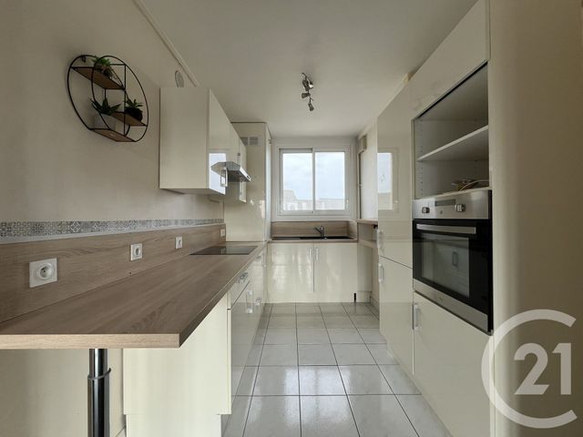 Appartement T3 à louer - 3 pièces - 63.65 m2 - LAVAL - 53 - PAYS-DE-LOIRE - Century 21 Dréano Immobilier