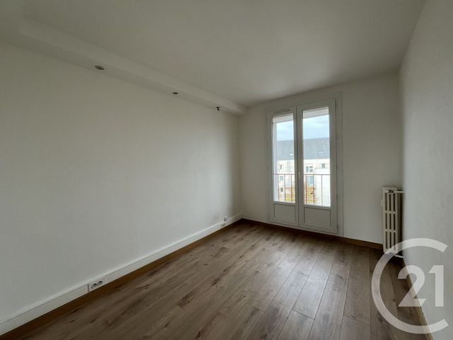 Appartement T3 à louer - 3 pièces - 63.65 m2 - LAVAL - 53 - PAYS-DE-LOIRE - Century 21 Dréano Immobilier