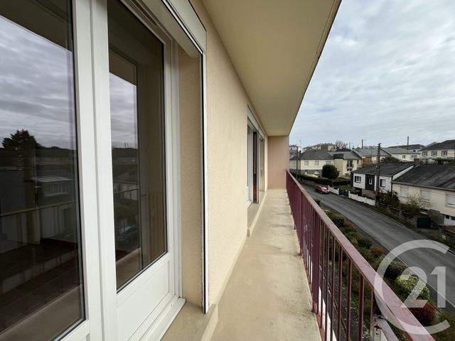 Appartement T3 à louer - 3 pièces - 63.65 m2 - LAVAL - 53 - PAYS-DE-LOIRE - Century 21 Dréano Immobilier