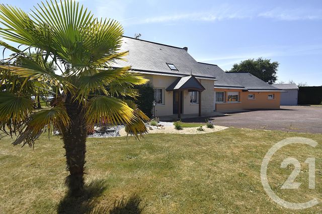 maison à vendre - 6 pièces - 220.0 m2 - VAIGES - 53 - PAYS-DE-LOIRE - Century 21 Dréano Immobilier