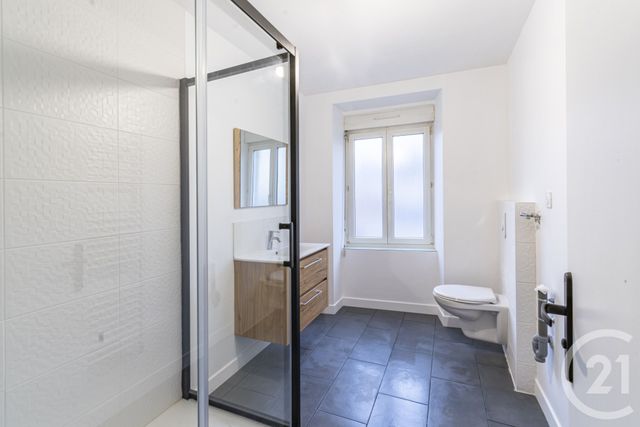 Appartement à louer - 2 pièces - 47.32 m2 - LOUVERNE - 53 - PAYS-DE-LOIRE - Century 21 Dréano Immobilier