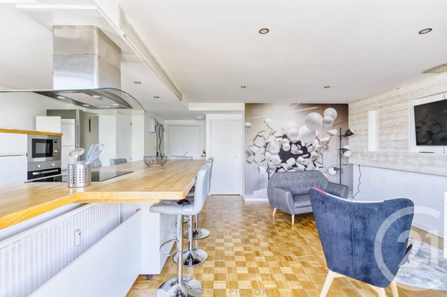 Appartement F5 à louer - 5 pièces - 103.0 m2 - LAVAL - 53 - PAYS-DE-LOIRE - Century 21 Dréano Immobilier