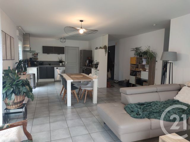 maison à louer - 5 pièces - 100.7 m2 - ST BERTHEVIN - 53 - PAYS-DE-LOIRE - Century 21 Dréano Immobilier