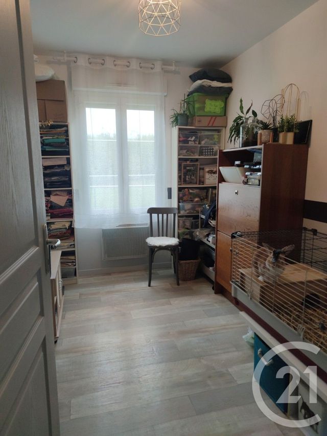 maison à louer - 5 pièces - 100.7 m2 - ST BERTHEVIN - 53 - PAYS-DE-LOIRE - Century 21 Dréano Immobilier