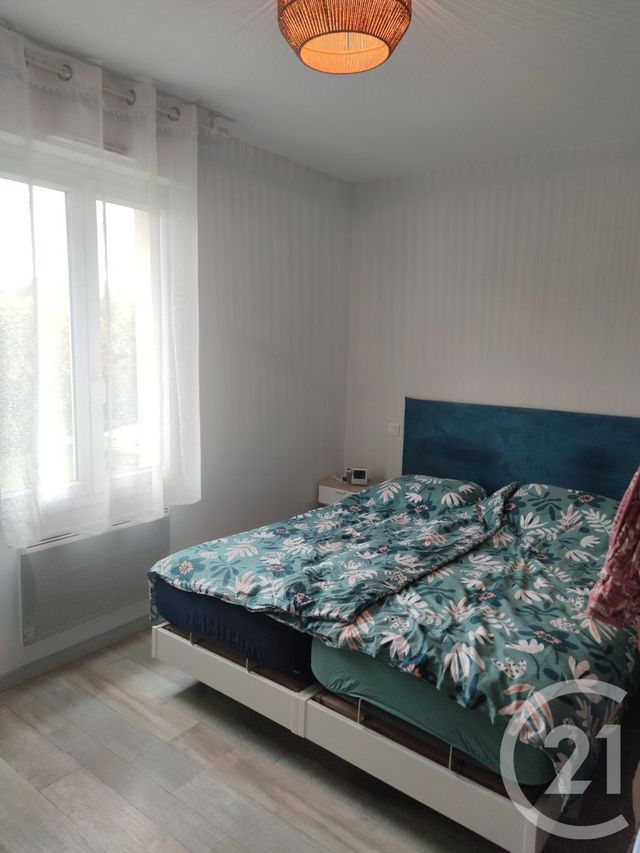 maison à louer - 5 pièces - 100.7 m2 - ST BERTHEVIN - 53 - PAYS-DE-LOIRE - Century 21 Dréano Immobilier