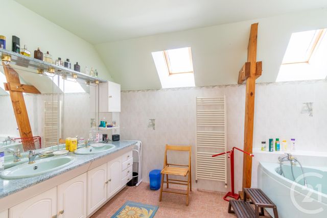 maison à vendre - 7 pièces - 250.0 m2 - EVRON - 53 - PAYS-DE-LOIRE - Century 21 Dréano Immobilier