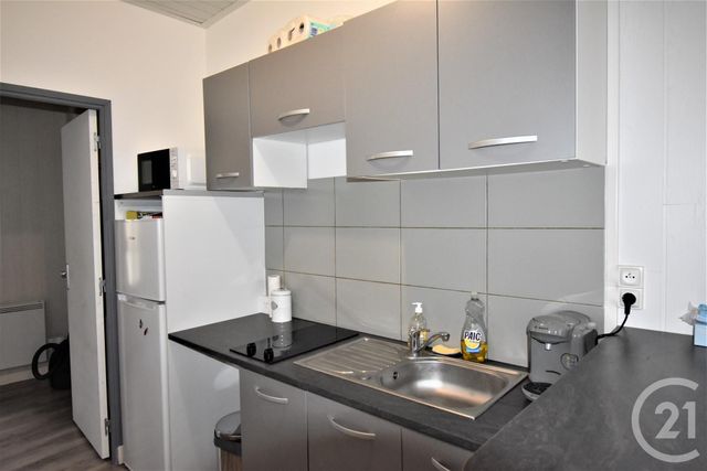 Appartement T2 à louer - 2 pièces - 25.51 m2 - LAVAL - 53 - PAYS-DE-LOIRE - Century 21 Dréano Immobilier