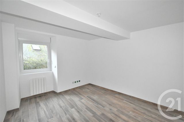 Appartement T2 à louer - 2 pièces - 47.07 m2 - COSSE LE VIVIEN - 53 - PAYS-DE-LOIRE - Century 21 Dréano Immobilier