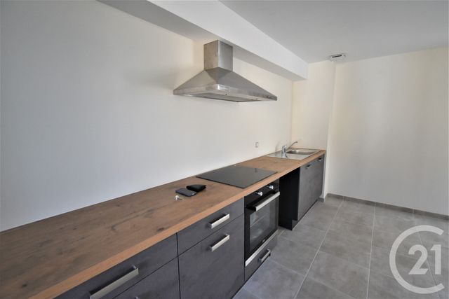 Appartement T2 à louer - 2 pièces - 47.07 m2 - COSSE LE VIVIEN - 53 - PAYS-DE-LOIRE - Century 21 Dréano Immobilier