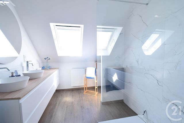 maison à vendre - 6 pièces - 111.7 m2 - ST BERTHEVIN - 53 - PAYS-DE-LOIRE - Century 21 Dréano Immobilier