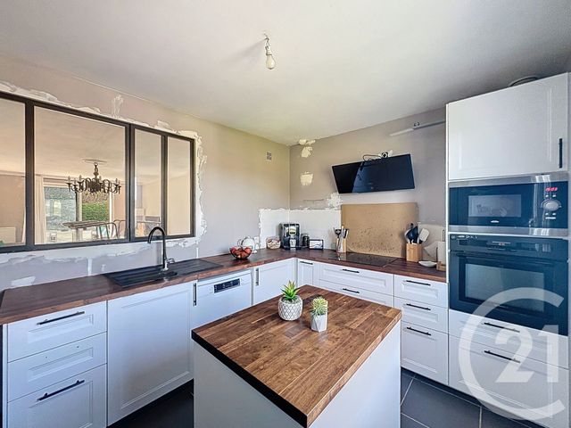 maison à vendre - 5 pièces - 90.0 m2 - LE GENEST ST ISLE - 53 - PAYS-DE-LOIRE - Century 21 Dréano Immobilier