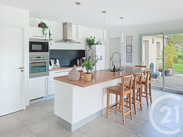 maison à vendre - 5 pièces - 169.79 m2 - MONTIGNE LE BRILLANT - 53 - PAYS-DE-LOIRE - Century 21 Dréano Immobilier