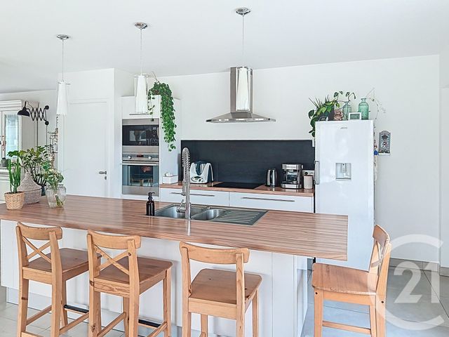 maison à vendre - 5 pièces - 169.79 m2 - MONTIGNE LE BRILLANT - 53 - PAYS-DE-LOIRE - Century 21 Dréano Immobilier