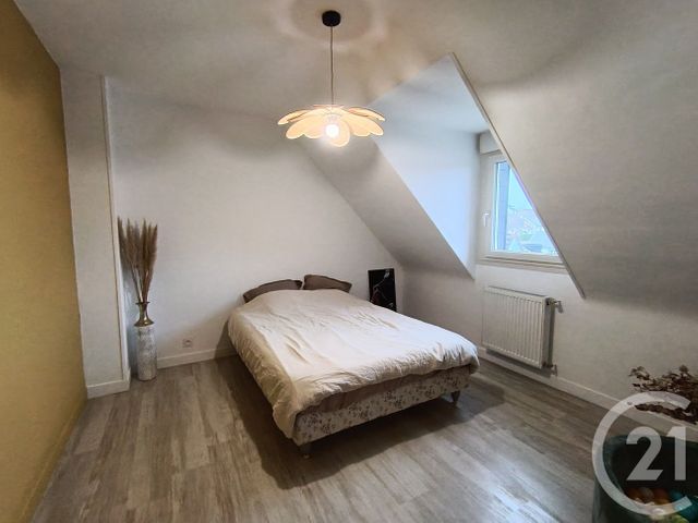 maison à vendre - 4 pièces - 96.8 m2 - L HUISSERIE - 53 - PAYS-DE-LOIRE - Century 21 Dréano Immobilier