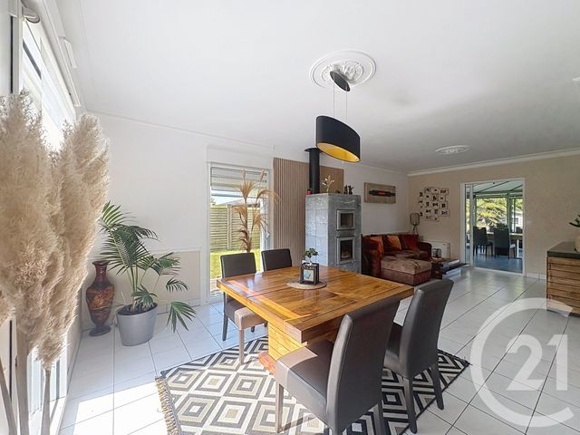 maison à vendre - 7 pièces - 152.34 m2 - ST OUEN DES TOITS - 53 - PAYS-DE-LOIRE - Century 21 Dréano Immobilier
