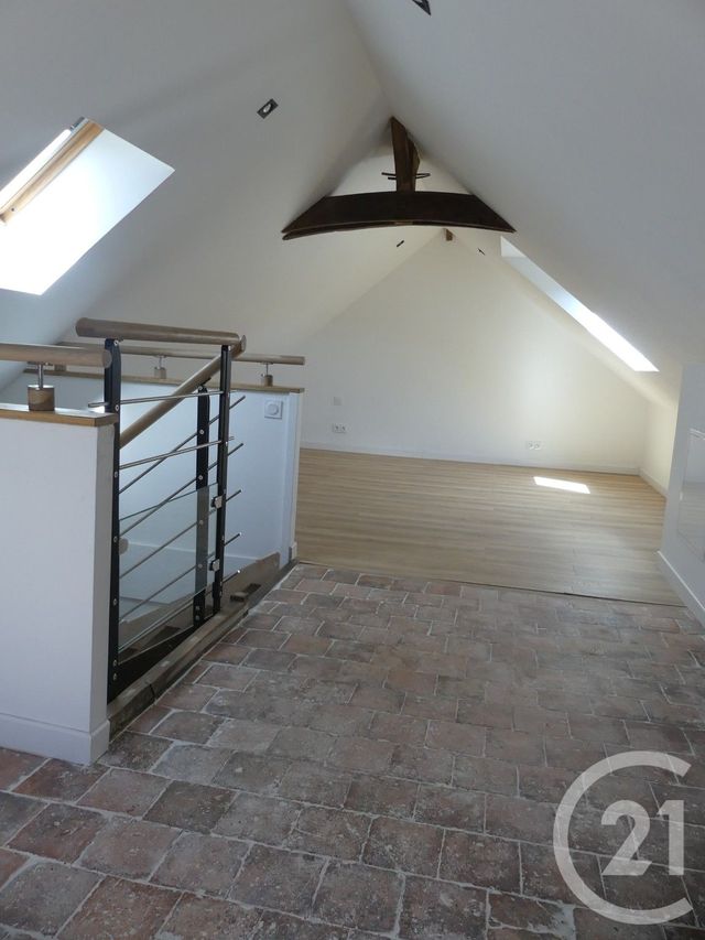 maison à louer - 6 pièces - 155.0 m2 - LAVAL - 53 - PAYS-DE-LOIRE - Century 21 Dréano Immobilier
