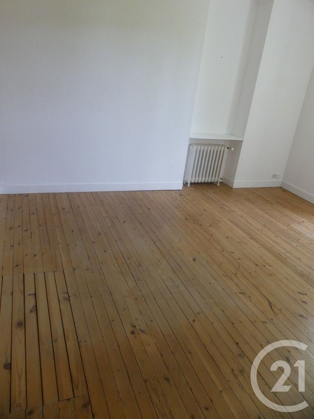 maison à louer - 6 pièces - 155.0 m2 - LAVAL - 53 - PAYS-DE-LOIRE - Century 21 Dréano Immobilier