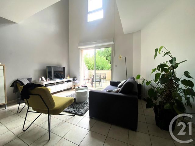 Appartement Duplex à louer - 3 pièces - 78.03 m2 - LAVAL - 53 - PAYS-DE-LOIRE - Century 21 Dréano Immobilier